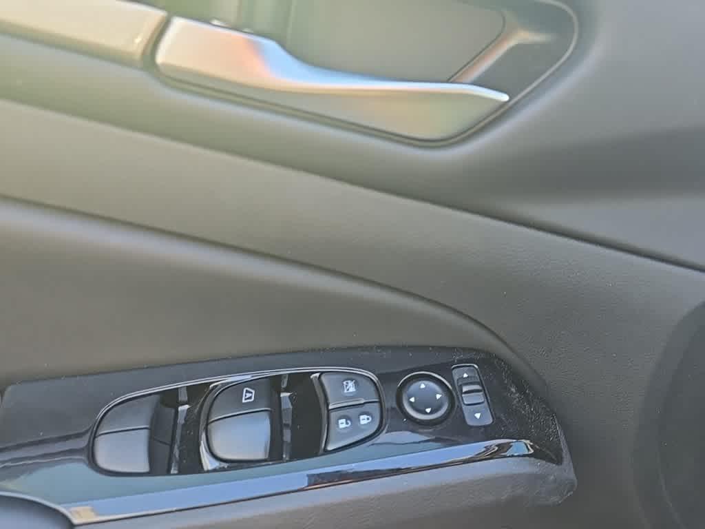 used 2023 Nissan Altima car, priced at $19,222