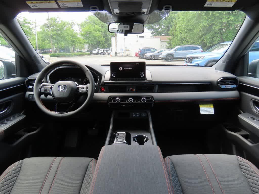 new 2025 Honda Pilot car, priced at $42,160
