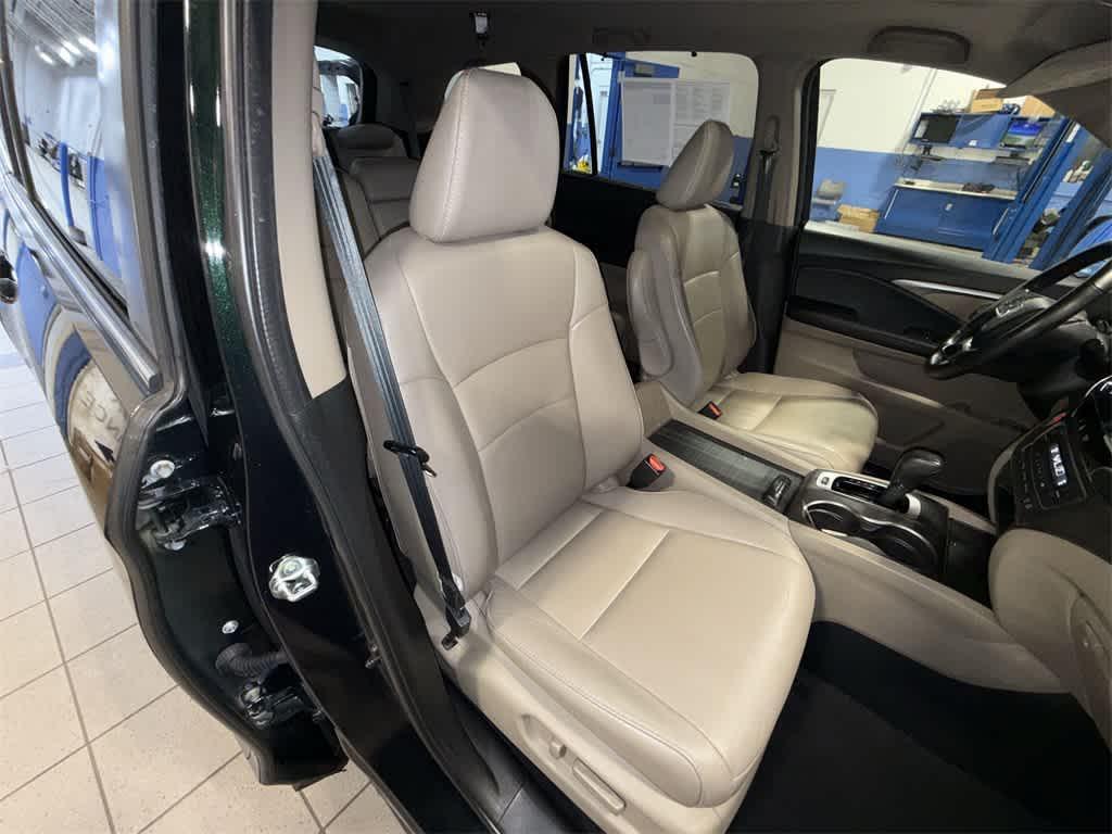 used 2019 Honda Pilot car, priced at $15,995