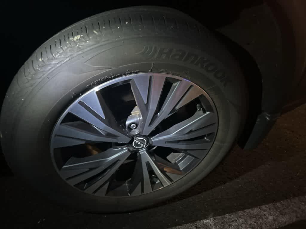 used 2023 Nissan Rogue car, priced at $22,347