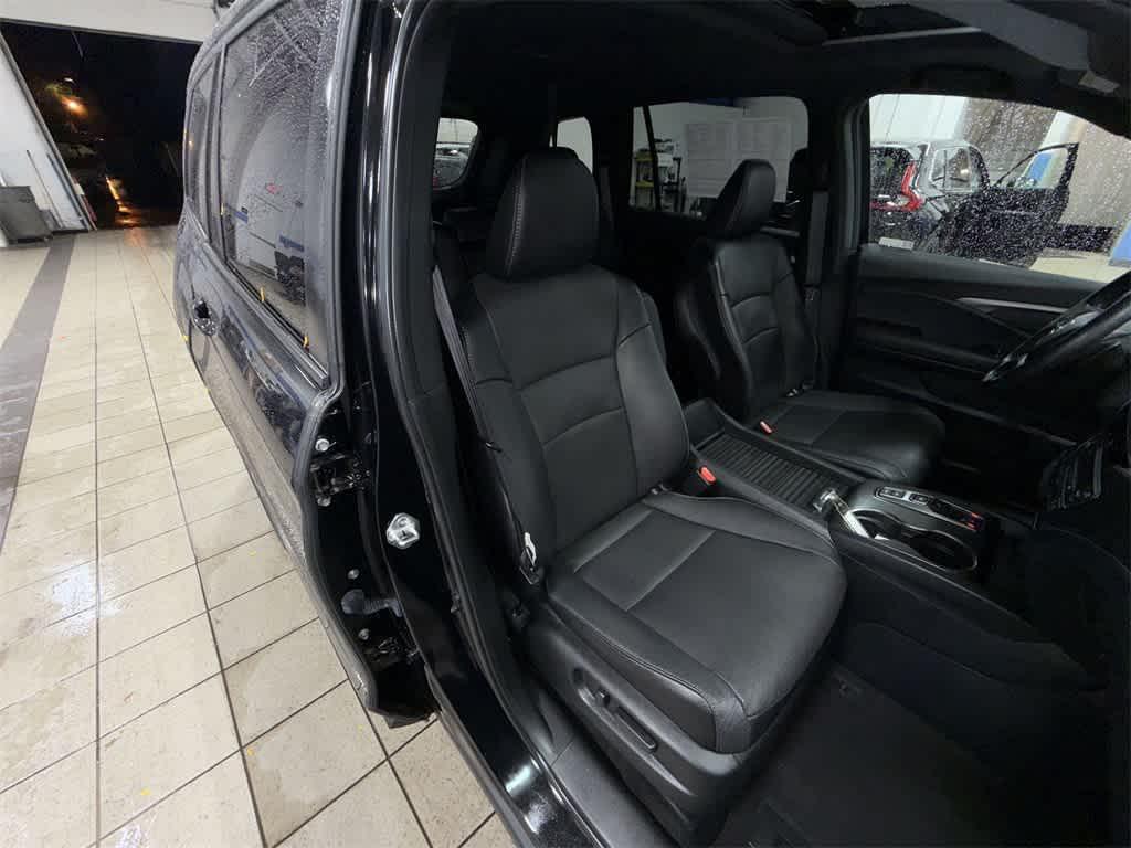 used 2022 Honda Passport car, priced at $28,995