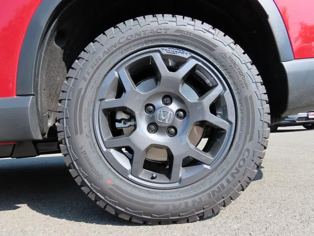 new 2025 Honda Pilot car, priced at $48,830