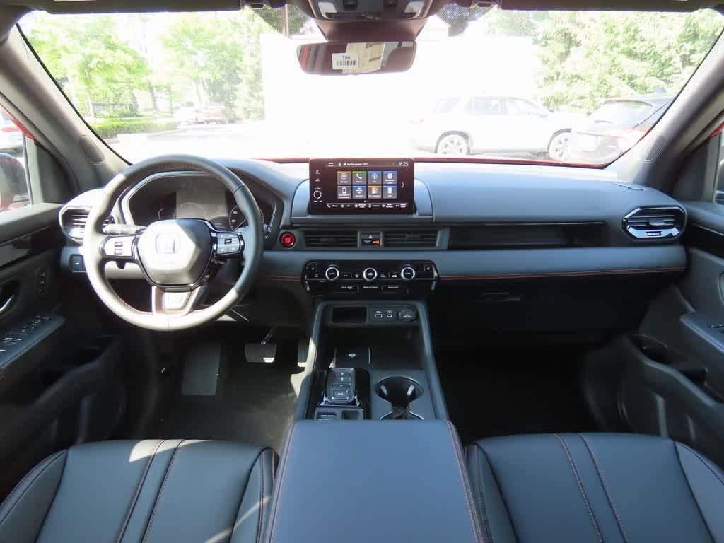 new 2025 Honda Pilot car, priced at $48,830