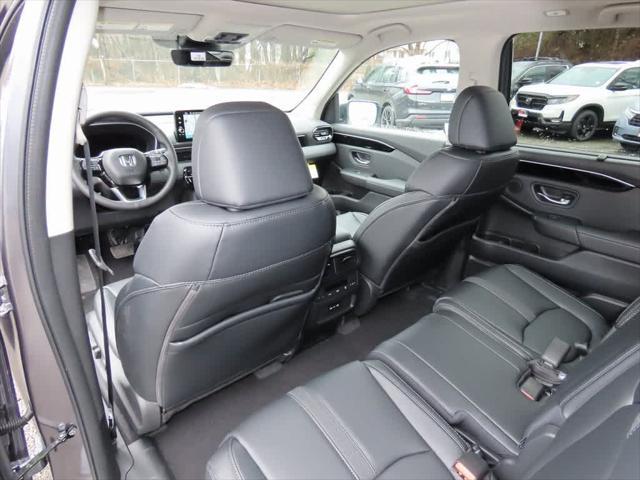 new 2025 Honda Pilot car, priced at $50,950