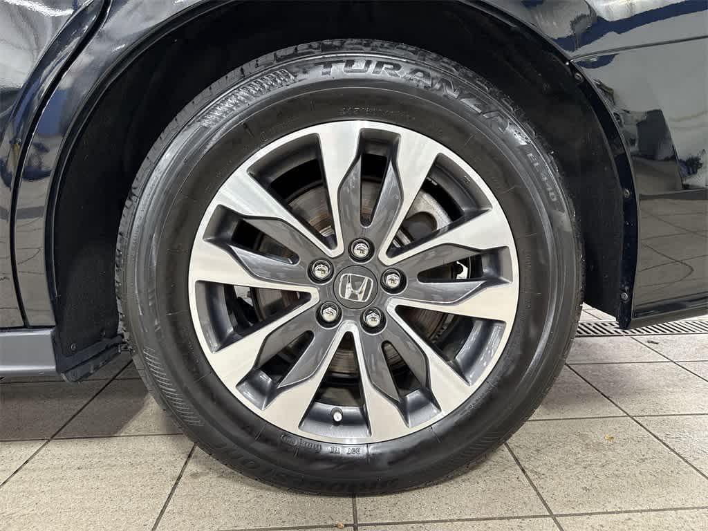 used 2023 Honda Odyssey car, priced at $37,012