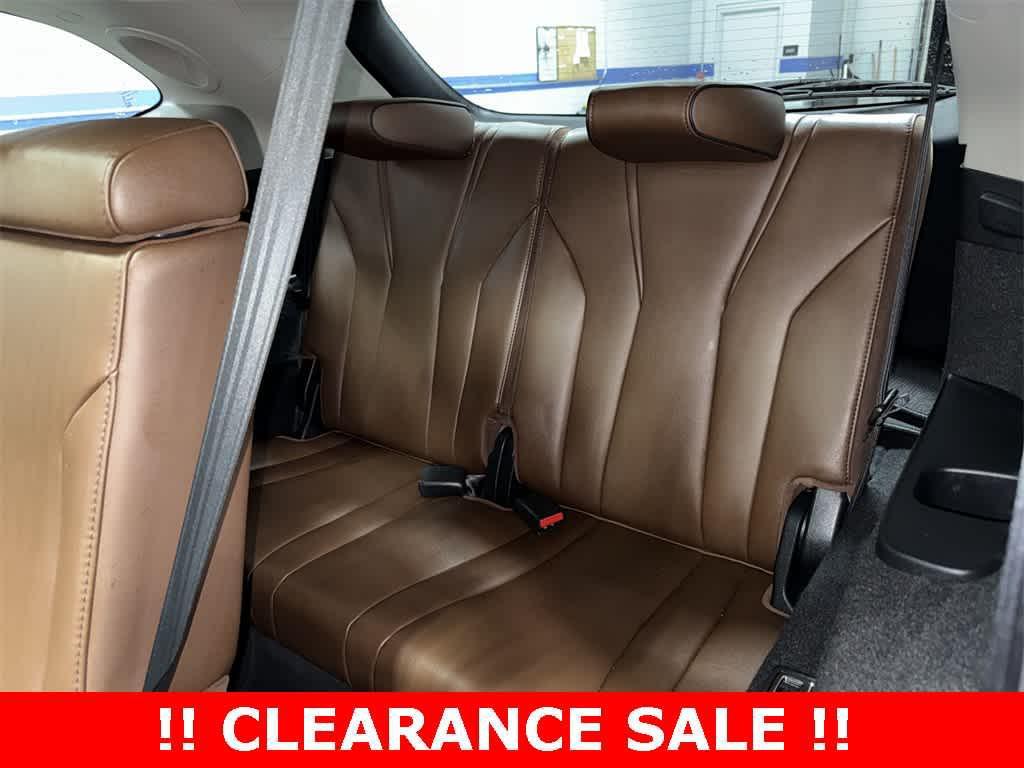 used 2023 Acura MDX car, priced at $39,600