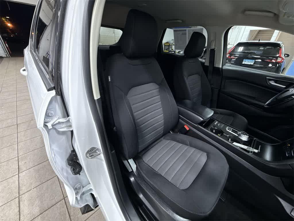 used 2020 Ford Edge car, priced at $15,250