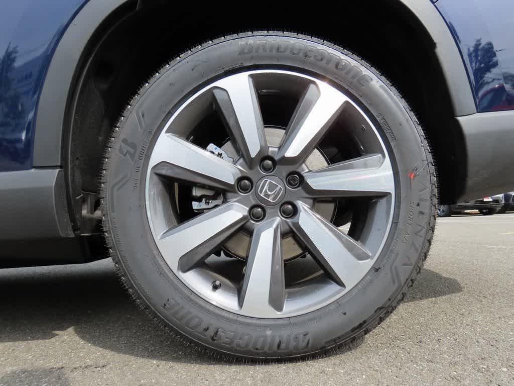 new 2025 Honda Pilot car, priced at $47,677