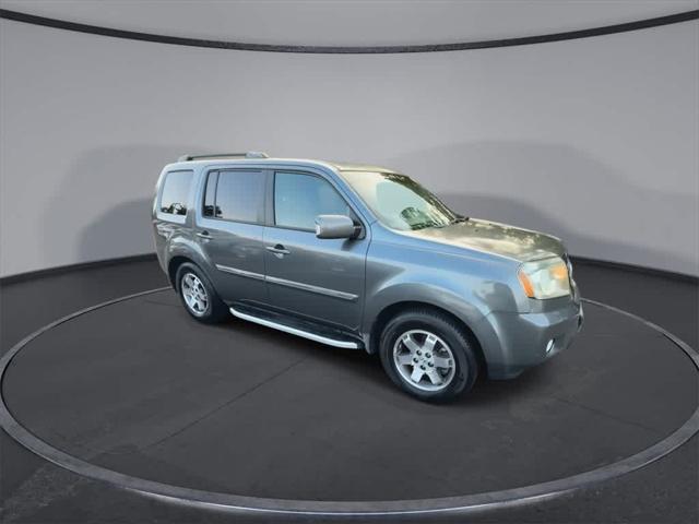 used 2011 Honda Pilot car, priced at $8,867