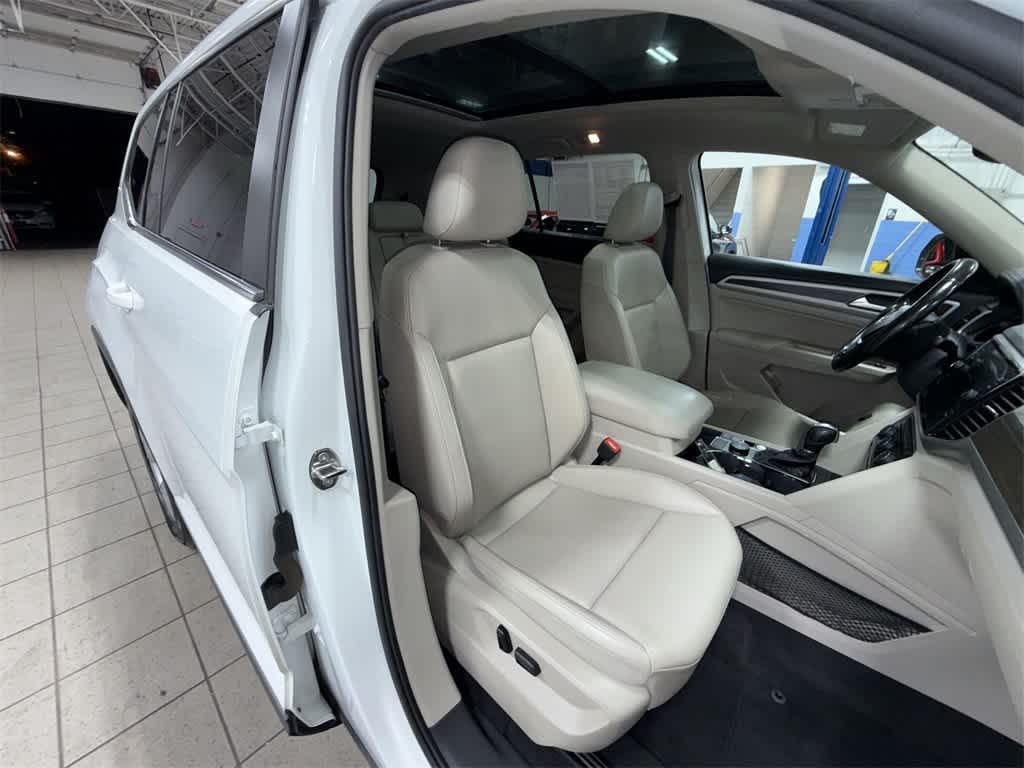 used 2018 Volkswagen Atlas car, priced at $14,556