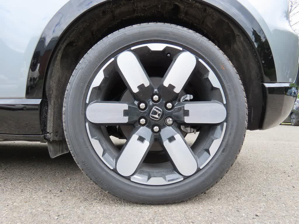 new 2025 Honda Prologue car, priced at $55,295