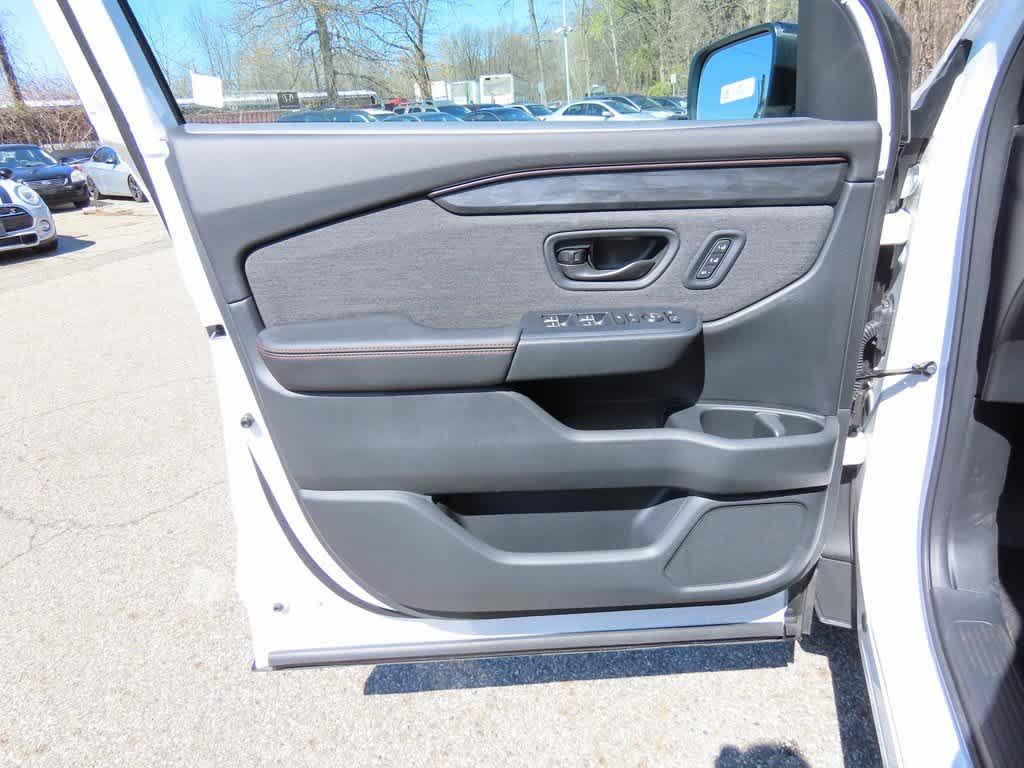 new 2026 Honda Passport car, priced at $48,177