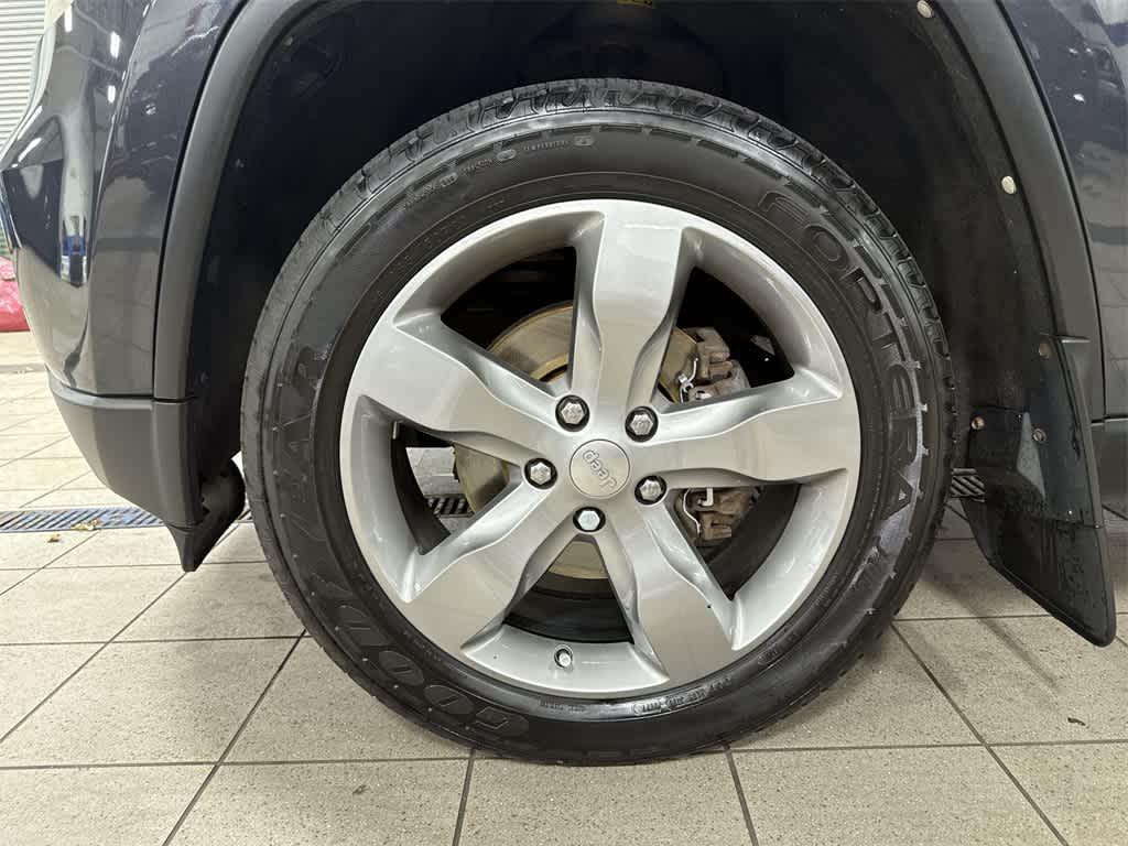 used 2012 Jeep Grand Cherokee car, priced at $13,995