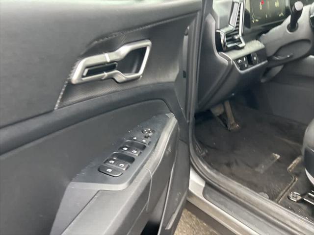 used 2023 Kia Sportage Hybrid car, priced at $23,622