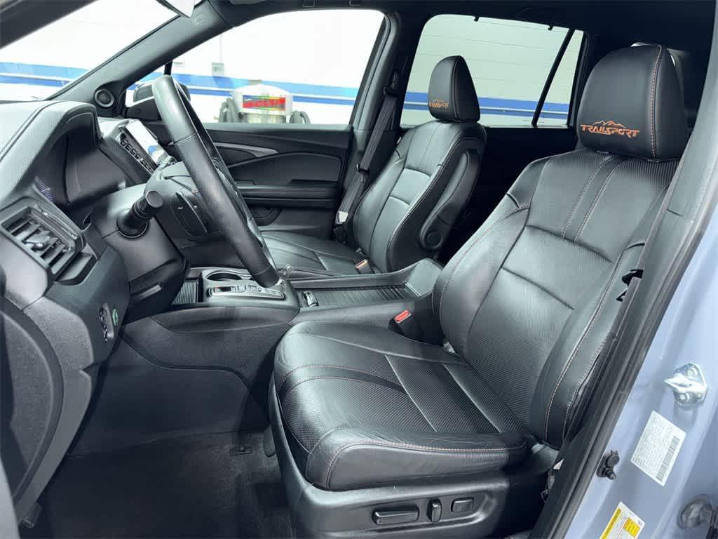 used 2022 Honda Passport car, priced at $32,250