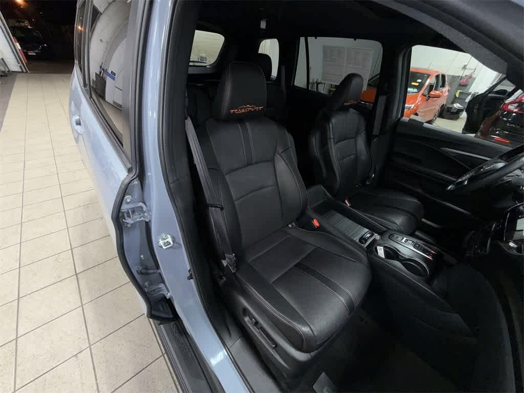 used 2022 Honda Passport car, priced at $32,250