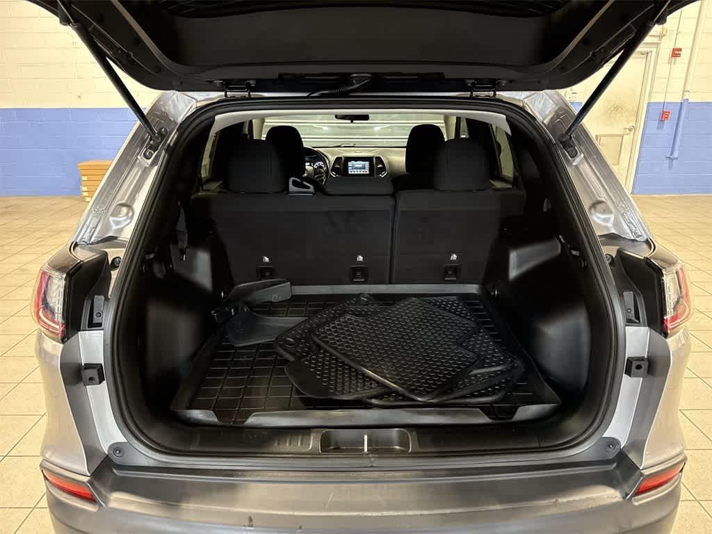 used 2019 Jeep Cherokee car, priced at $16,105
