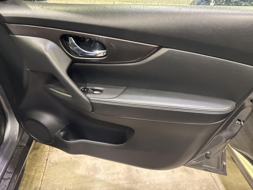 used 2019 Nissan Rogue car, priced at $16,408