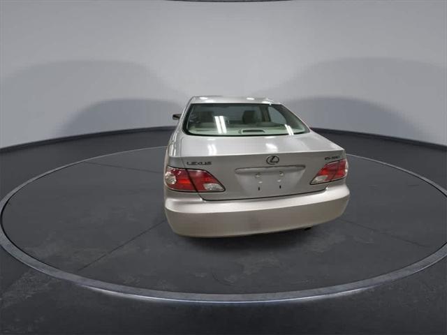 used 2004 Lexus ES 330 car, priced at $8,095