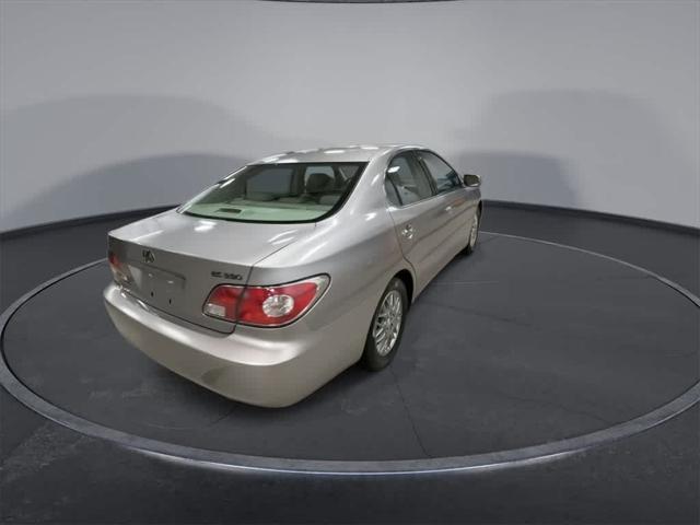 used 2004 Lexus ES 330 car, priced at $8,095