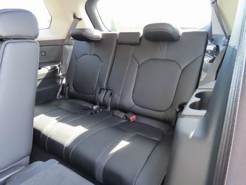 new 2025 Honda Pilot car, priced at $43,677