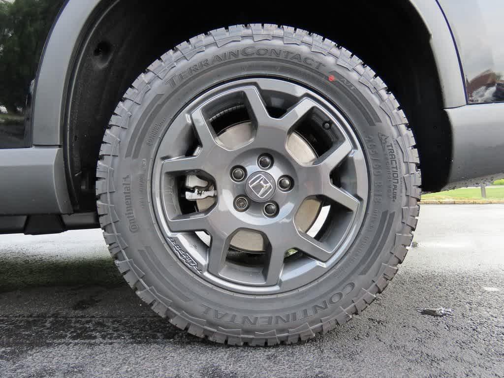 new 2025 Honda Pilot car, priced at $47,957