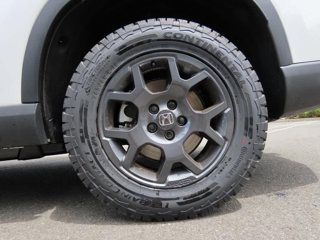 new 2025 Honda Pilot car, priced at $47,932