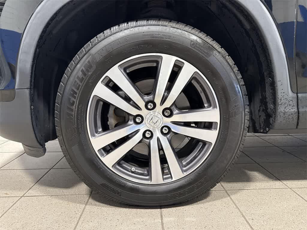 used 2018 Honda Pilot car, priced at $17,298