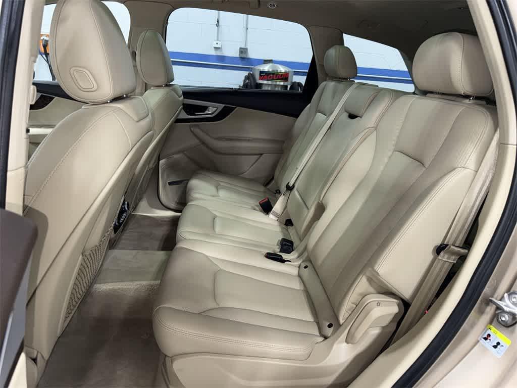 used 2019 Audi Q7 car, priced at $24,160