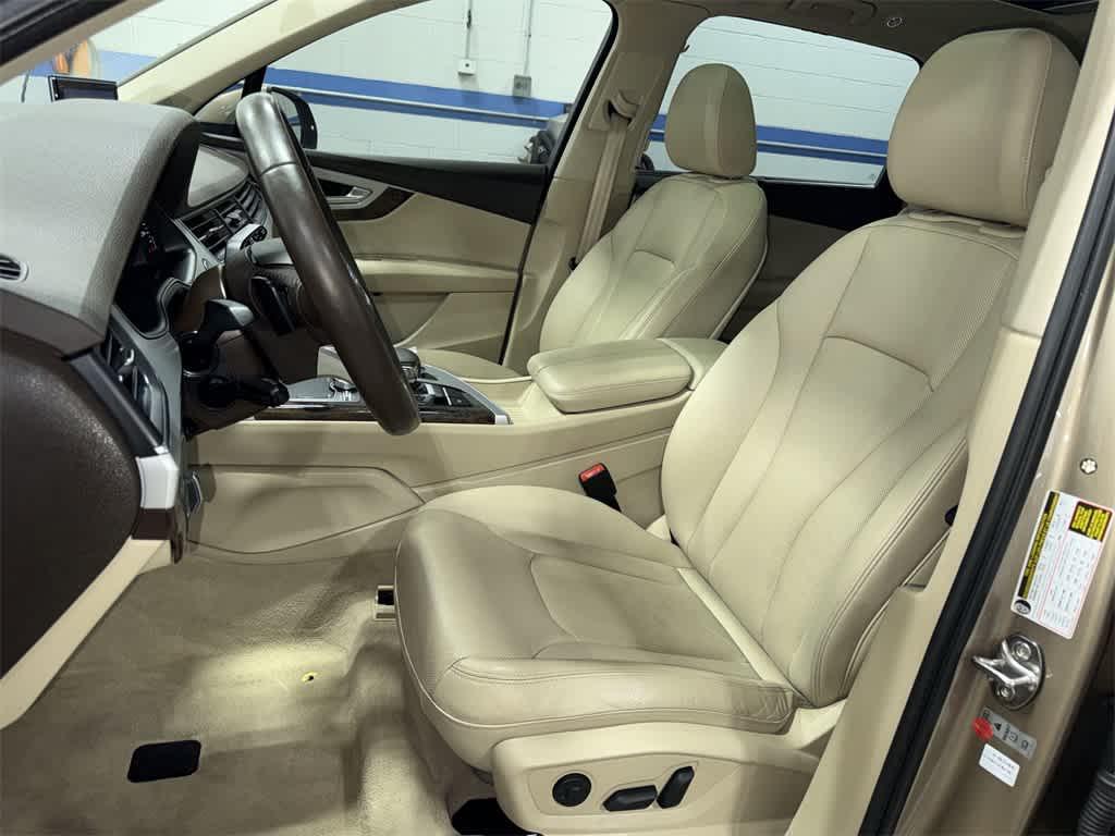 used 2019 Audi Q7 car, priced at $24,160