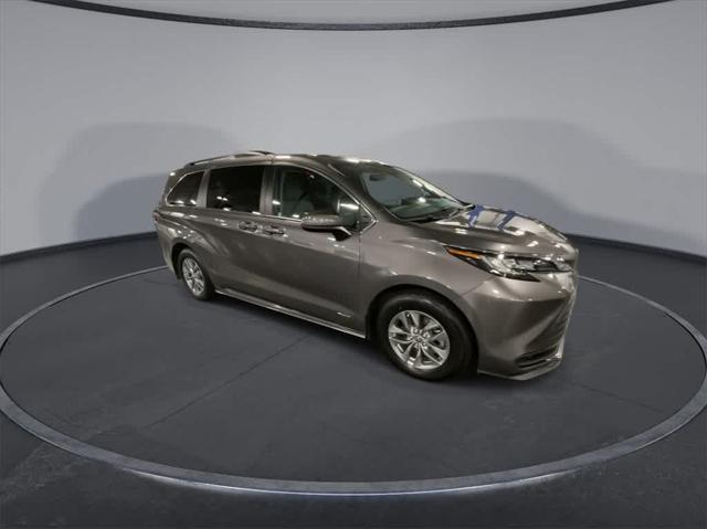 used 2021 Toyota Sienna car, priced at $32,250