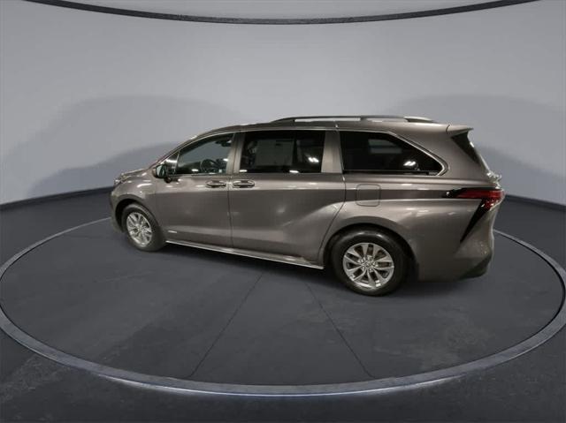 used 2021 Toyota Sienna car, priced at $32,250