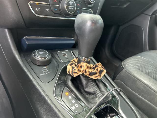 used 2019 Jeep Cherokee car, priced at $13,567