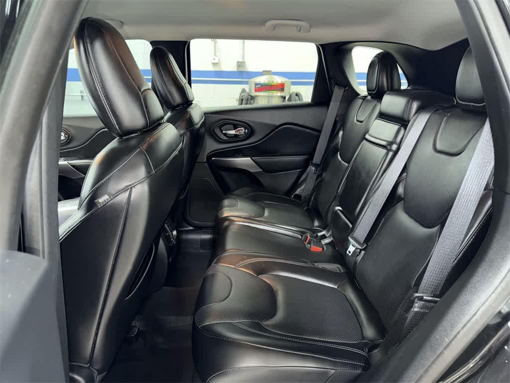 used 2019 Jeep Cherokee car, priced at $12,400