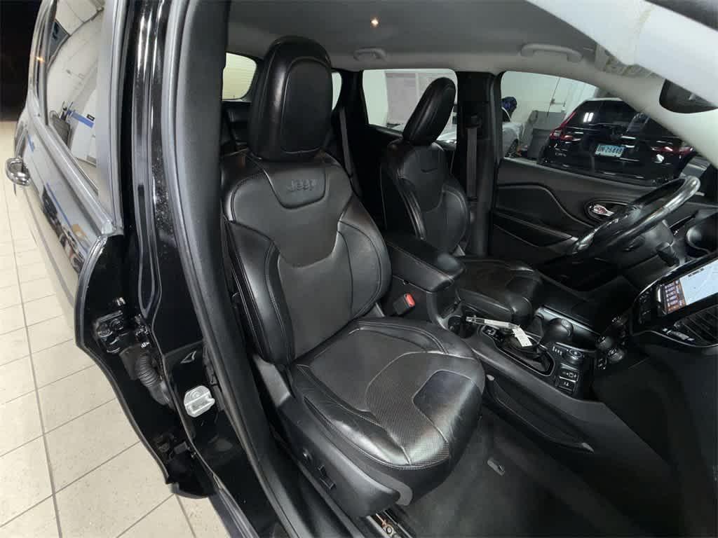 used 2019 Jeep Cherokee car, priced at $12,400