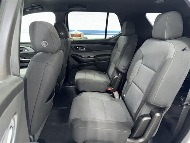 used 2022 Chevrolet Traverse car, priced at $18,650