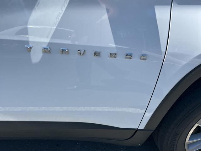used 2022 Chevrolet Traverse car, priced at $21,061