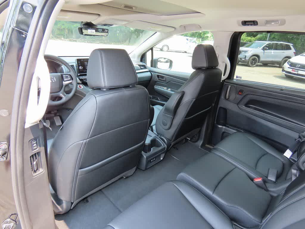 new 2026 Honda Odyssey car, priced at $43,209