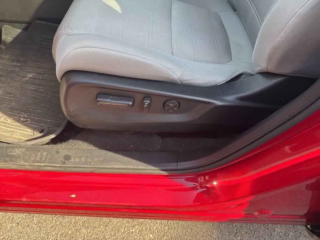 used 2022 Honda CR-V car, priced at $26,000