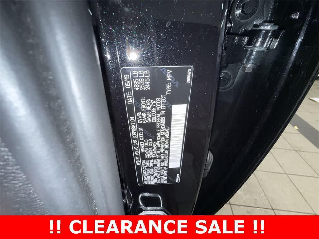 used 2020 Volvo XC40 car, priced at $17,150