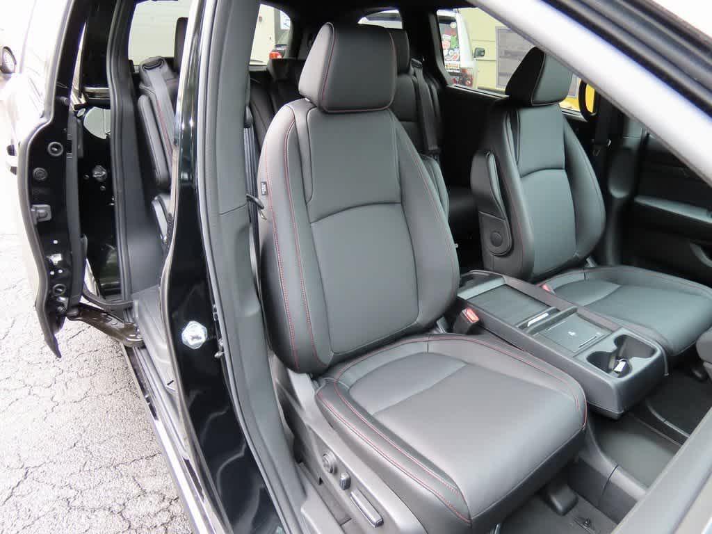 new 2026 Honda Odyssey car, priced at $44,195