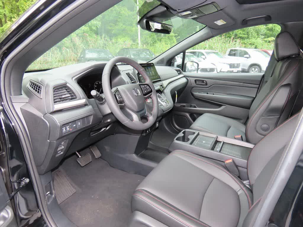 new 2026 Honda Odyssey car, priced at $44,195