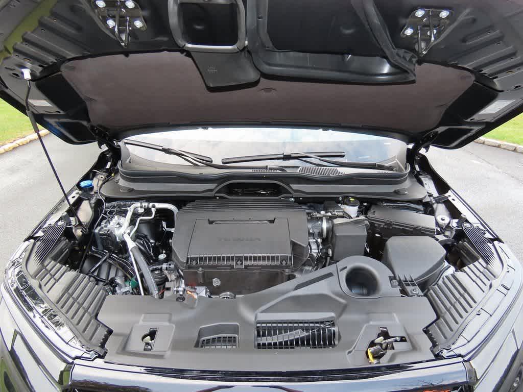 new 2025 Honda Pilot car, priced at $47,272