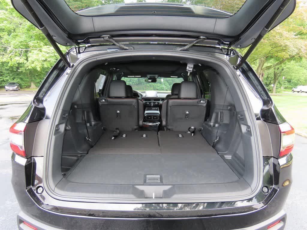 new 2025 Honda Pilot car, priced at $47,272