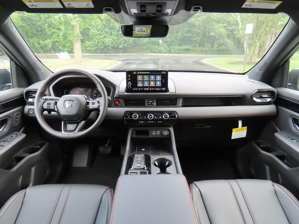 new 2025 Honda Pilot car, priced at $47,272