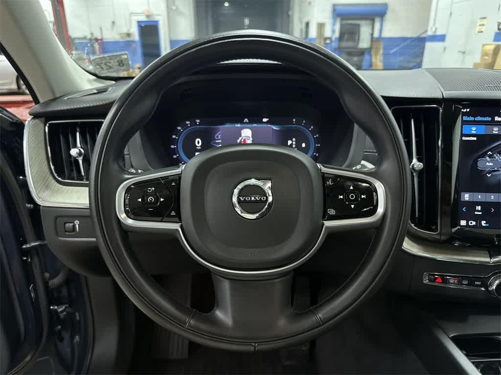 used 2022 Volvo XC60 car, priced at $33,805