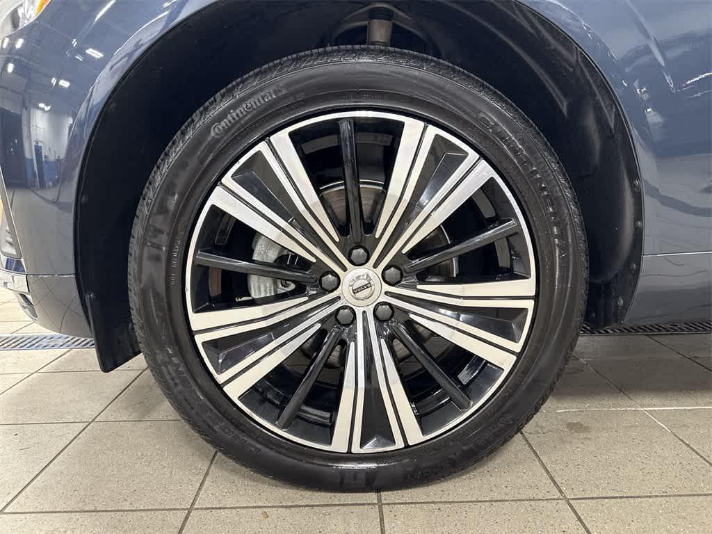 used 2022 Volvo XC60 car, priced at $33,805