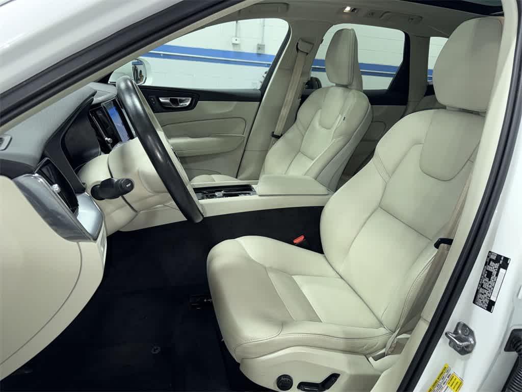 used 2020 Volvo XC60 car, priced at $21,995