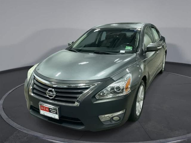 used 2014 Nissan Altima car, priced at $5,800