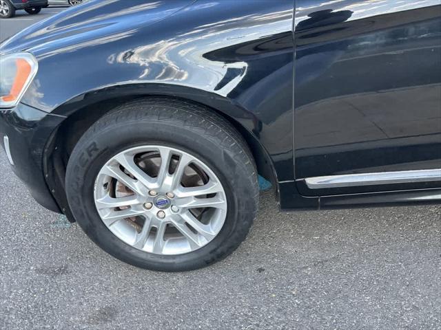 used 2015 Volvo XC60 car, priced at $12,130